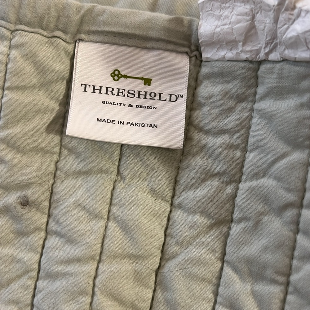 Quilt - Picture 2 of 3